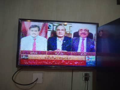 haier LED tv 32 inch