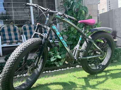 Plus Fat Tyre Gear Cycle – 9/10 Condition, Almost New