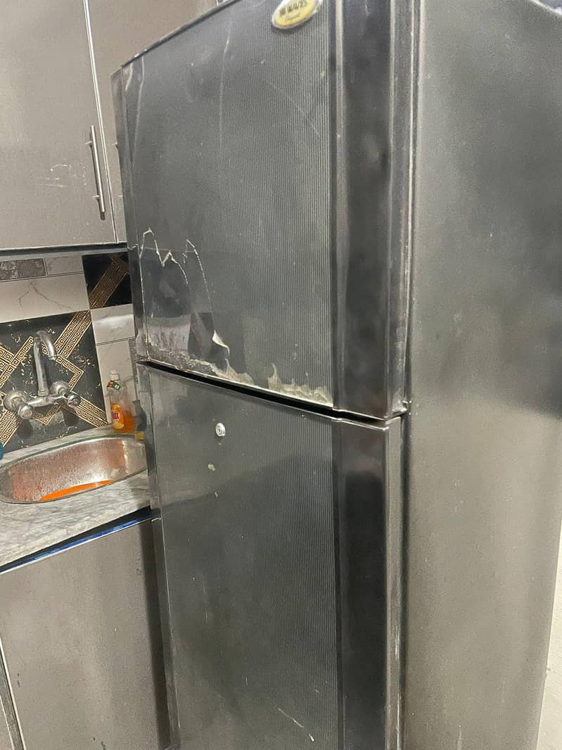 waves fridge 7