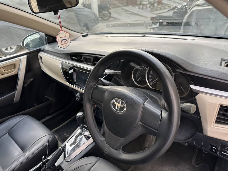 Corolla altis 1.6 2016 automatic 5