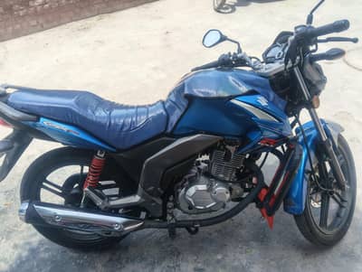 GSX 125 Suzuki
