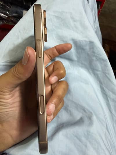 16promax desert titanium look like brand new