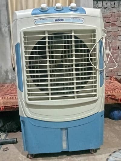Air Cooler which makes ice cubes
