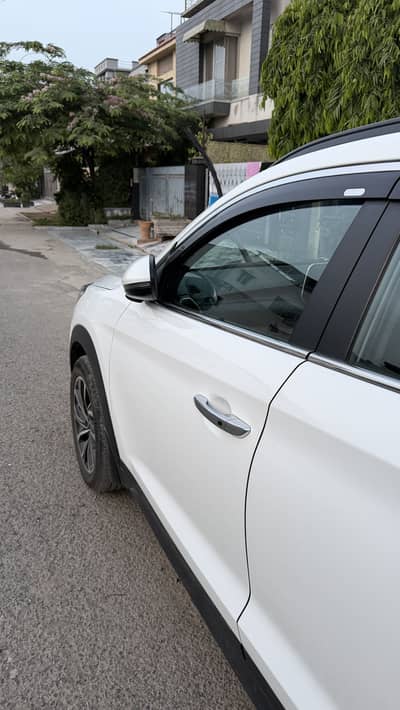 Tucsun all wheel drive
