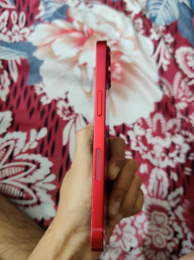 iPhone 13 2