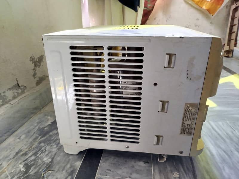 window Ac 4