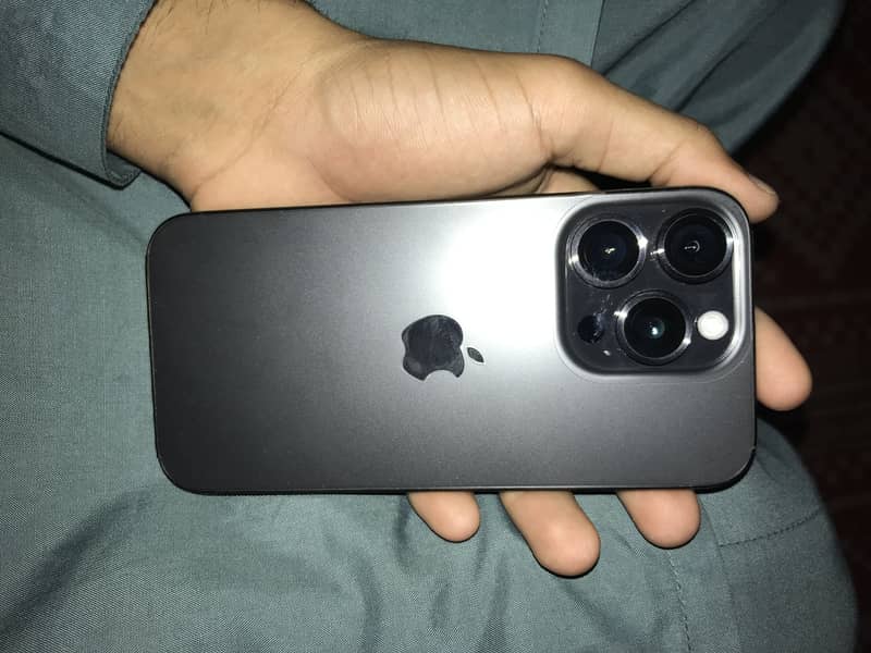 Iphone 15 pro 0