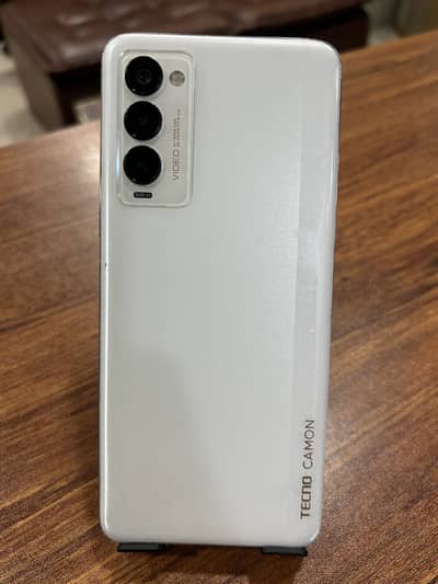 Techno Camon 18 P with box
