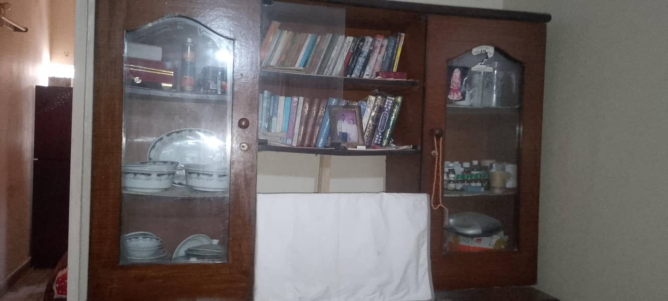 wardrobe 1