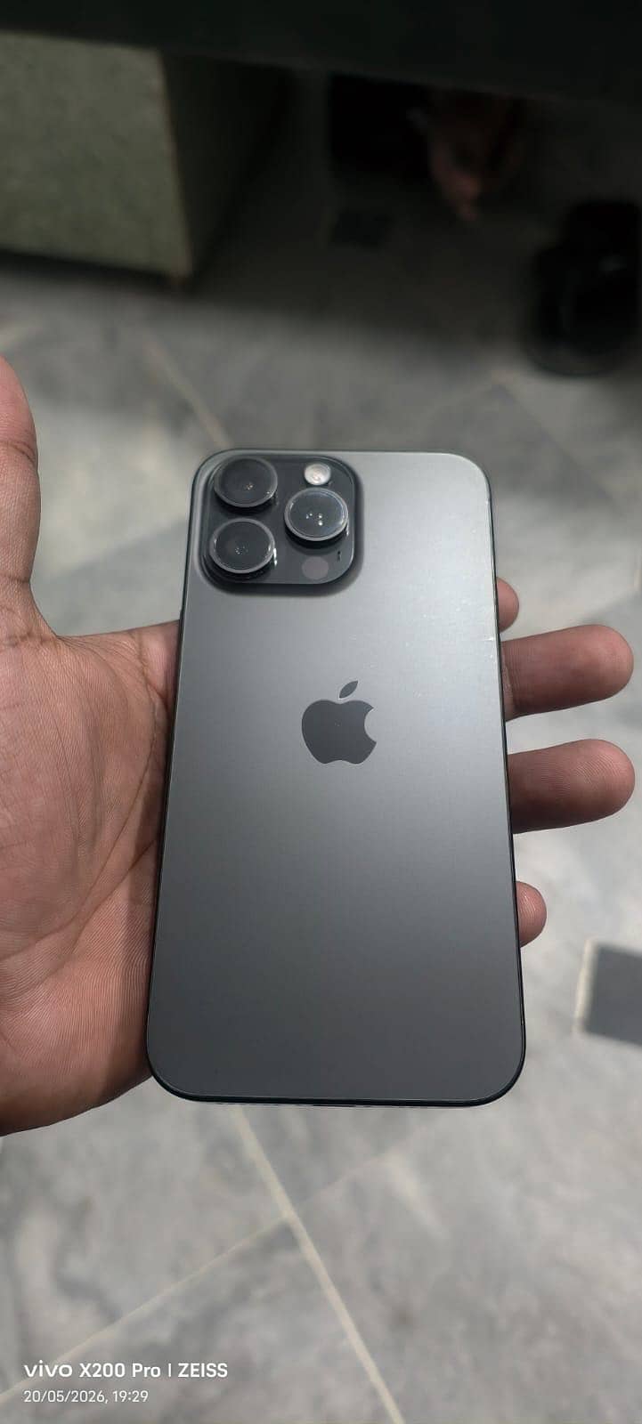 iPhone 15pro max 0