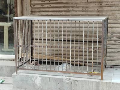 chicken shop chicken cage