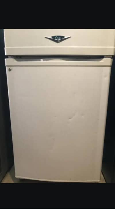 Dawlance full size fridge Whatsapp no 3175782117