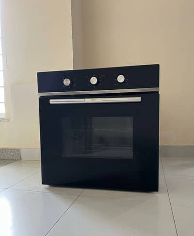 Build in Electric and Gas Oven