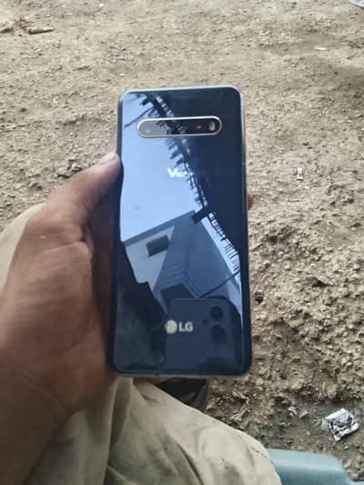 LG V60 ThinQ 5G – 10/10 condition