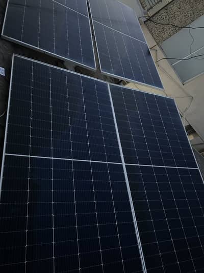 Almost New Top Brand Inverex 540 Watts Solar Panels For Sale