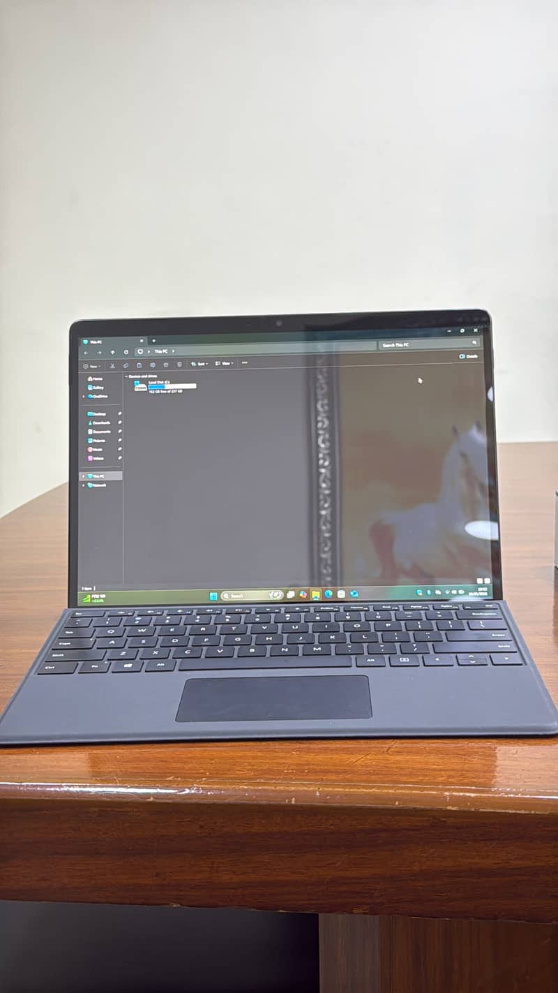 Microsoft Surface Pro 8 i7 11th Gen | 16GB 256GB | Graphite 5