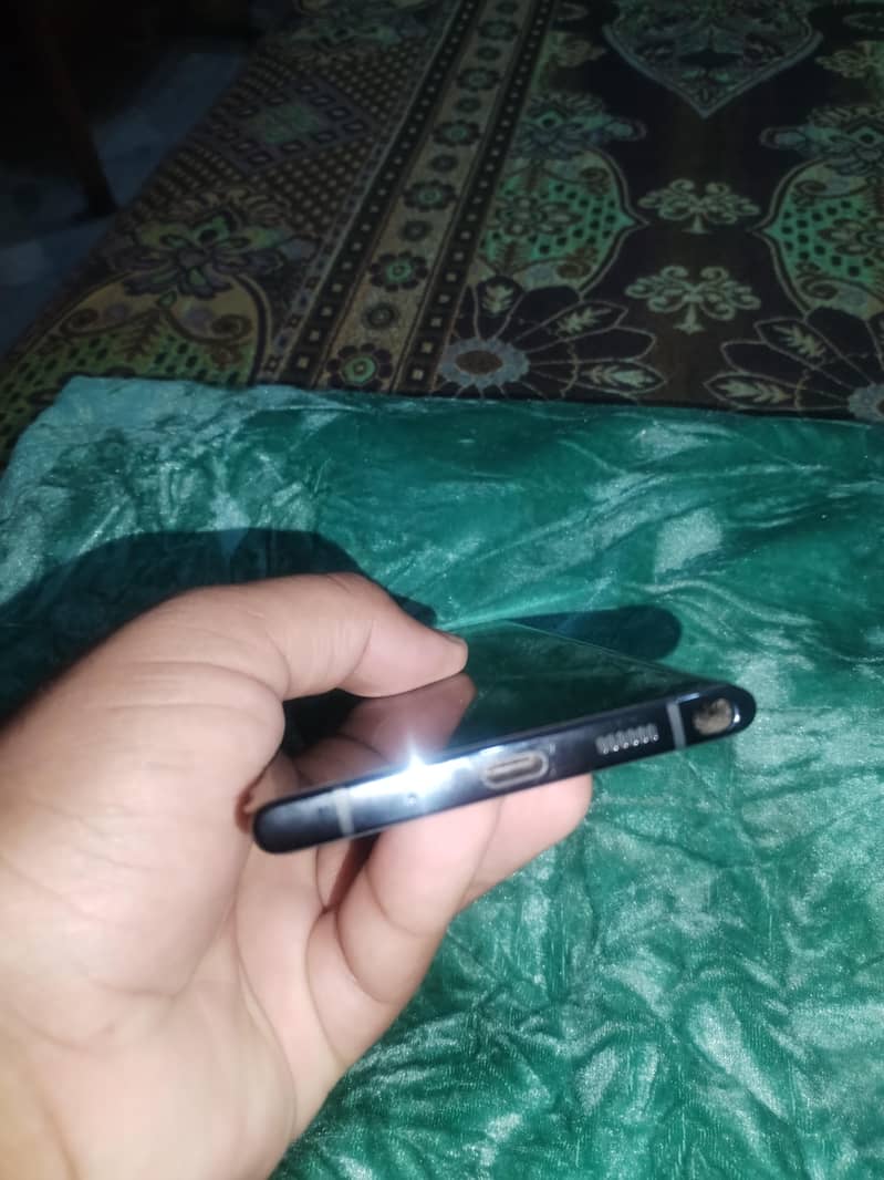 Samsung Mobile Note 10 Plus 4