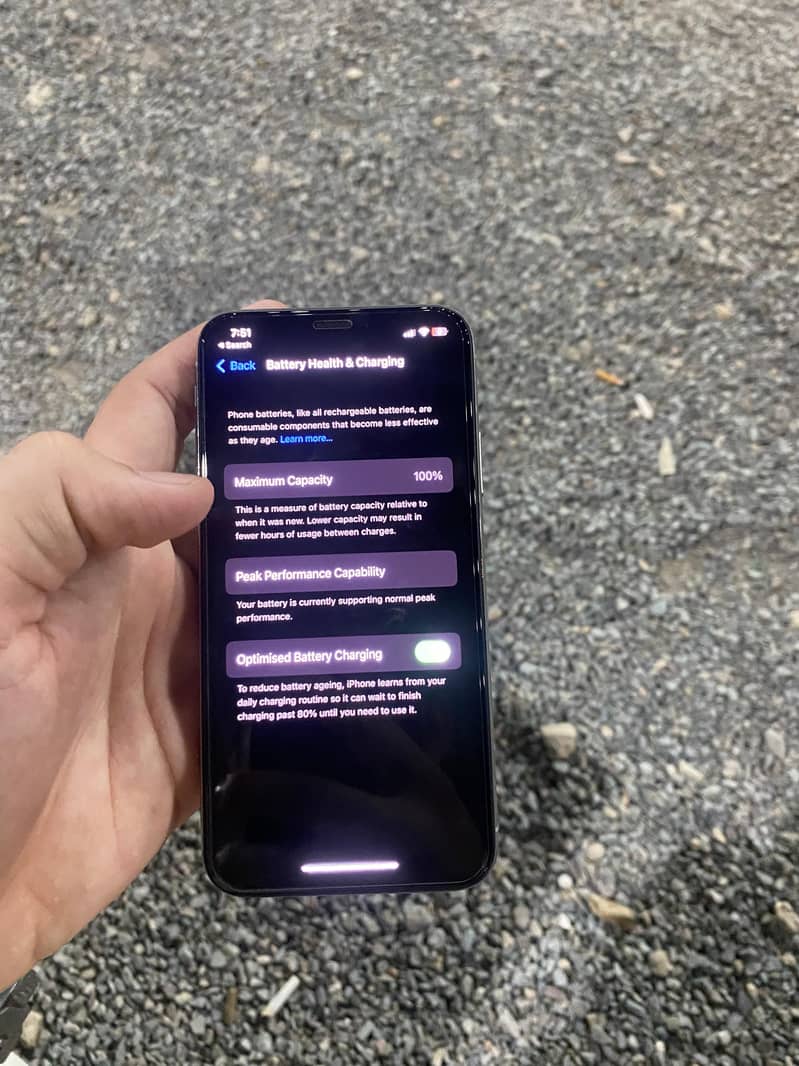 iPhone X 4
