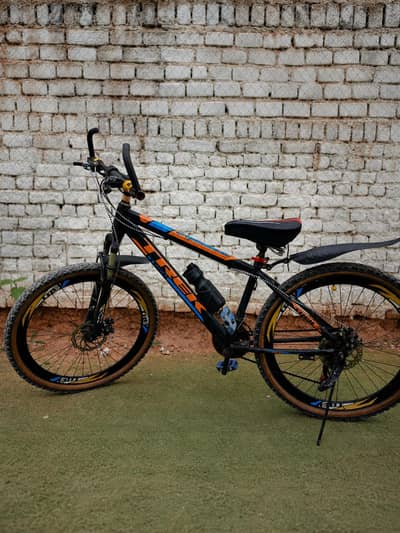 TREK IMPORTED CYCLE DUAL DISK BRAKES 10/10