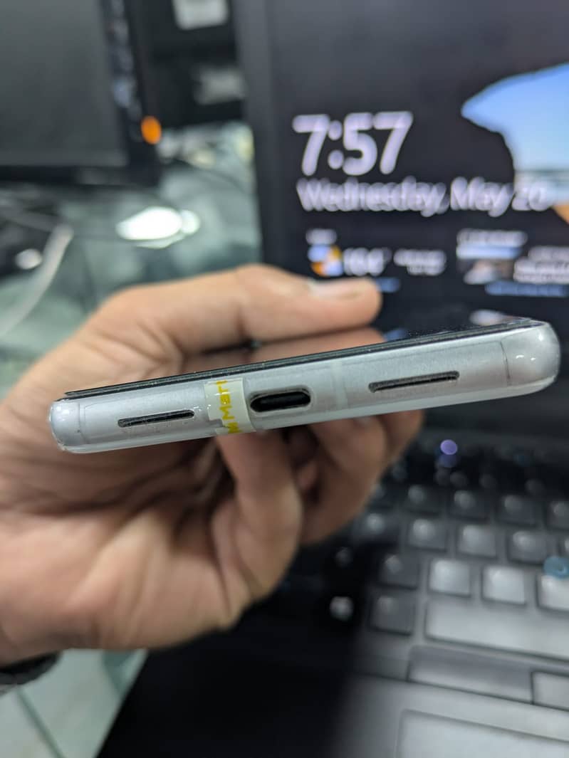 Google Pixel 7 3