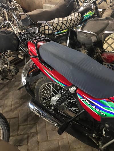 Honda prider 100cc new 15 days used