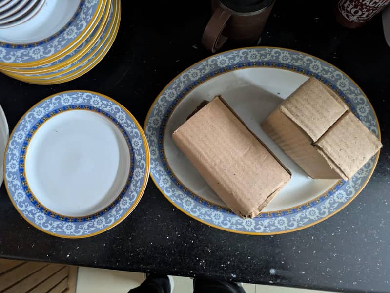 complete dinner set 1