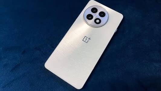OnePlus ace 5/ 13R
