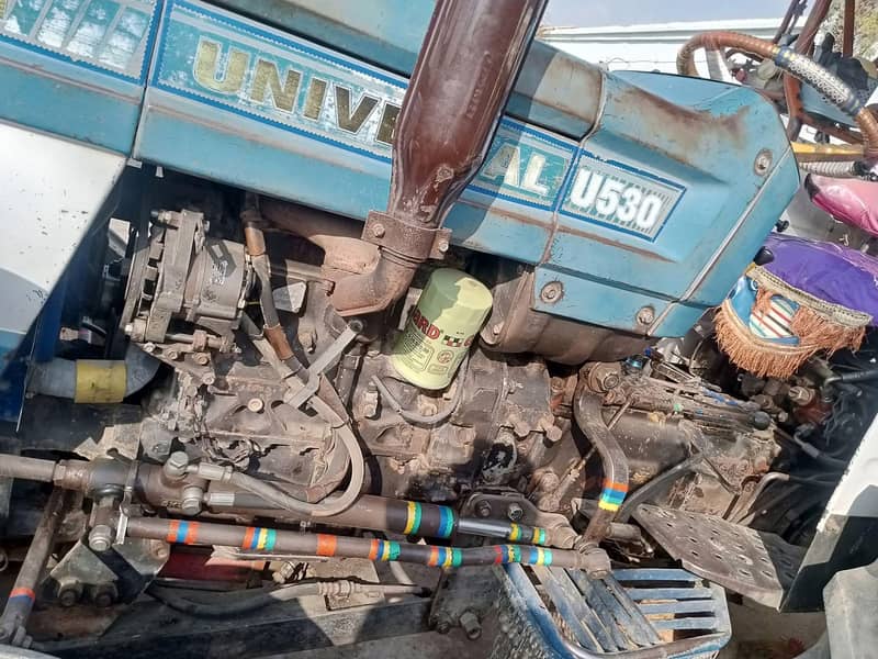 universal Tractor u530 model 2002 2