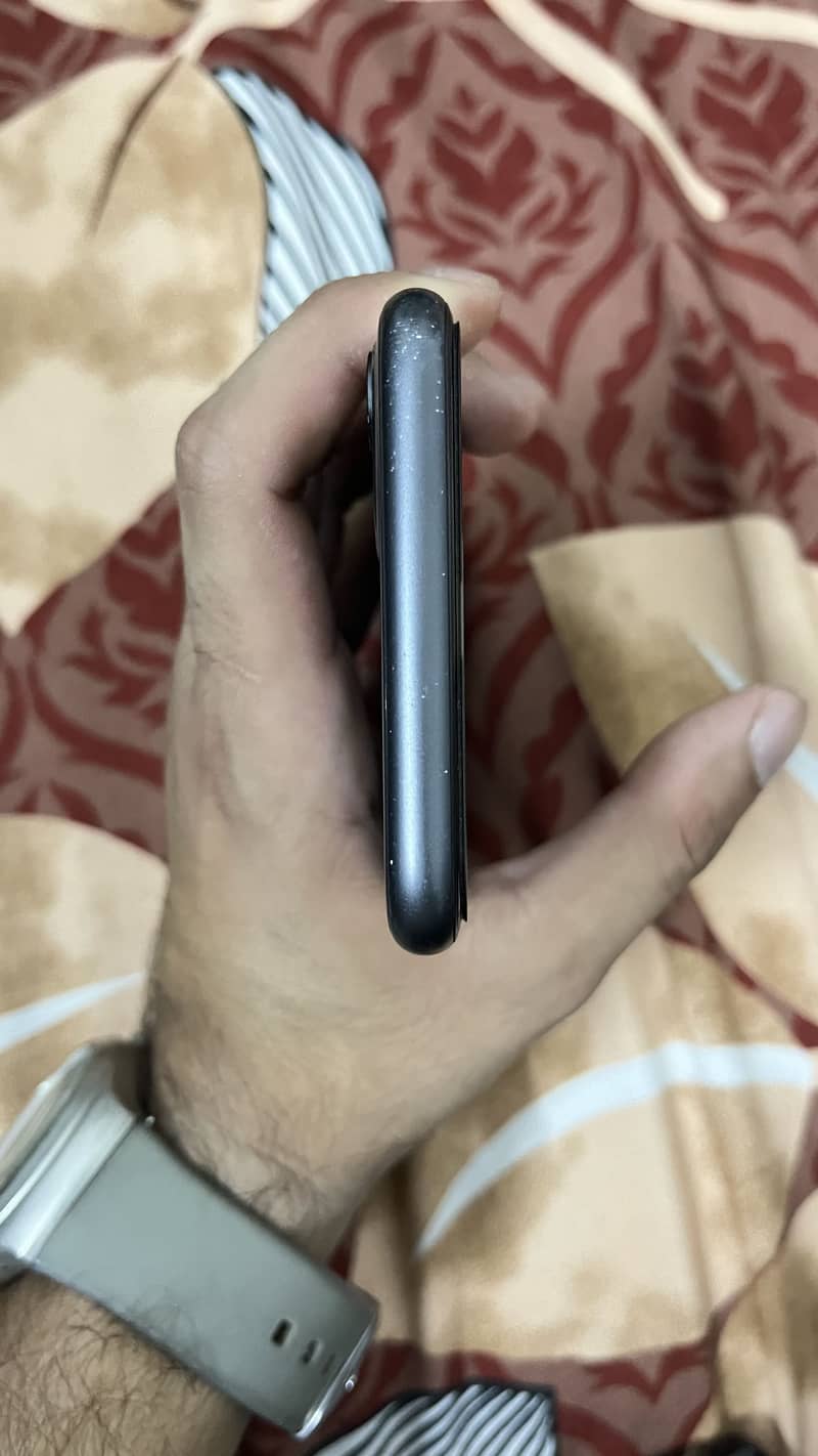 IPhone 11 6