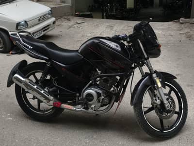 YAMAHA YBR 125 Sports Look