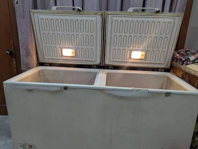 Wave's Full Size Deep freezer Double Door Good Condition