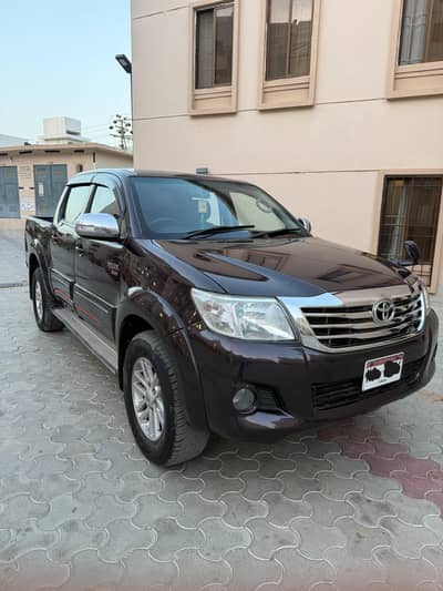 Toyota Hilux Vigo Champ 2013