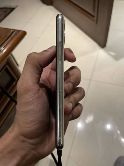 11 pro 256gb pta approved