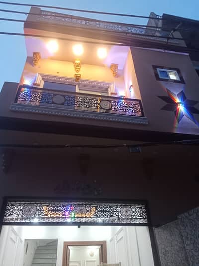 3 male Double story house for sale brand new Hot location