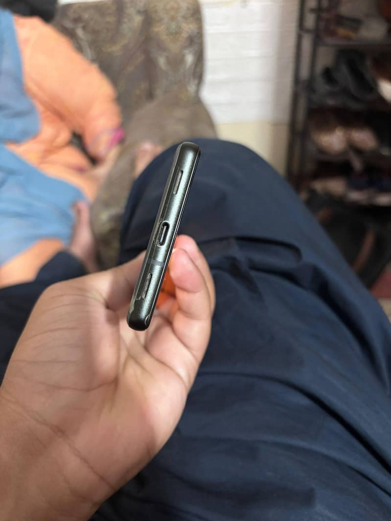 Google Pixel 6a 4