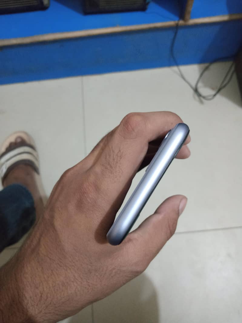 Iphone 11 4