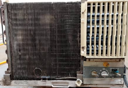 General AC running good condition