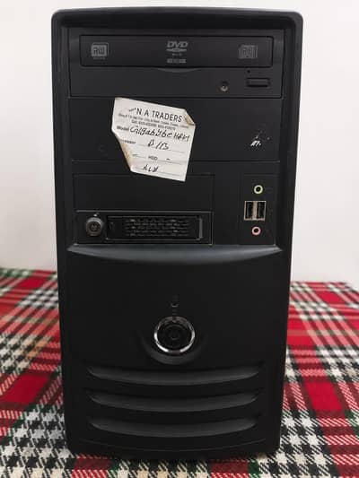 Gaming/Editing PC - Xeon E3-1231 V3 - GTX 760 2GB - 8GB RAM -SSD + HDD