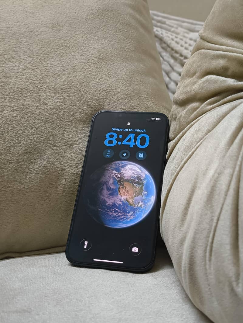iPhone 13 3