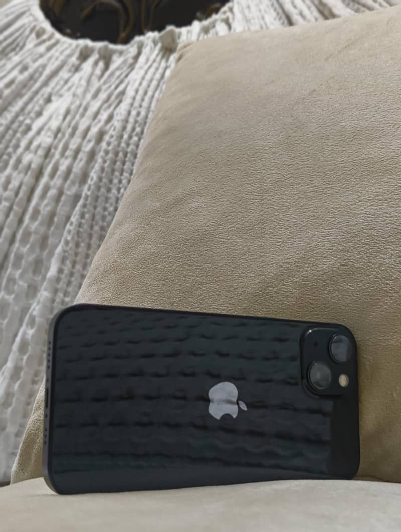 iPhone 13 5