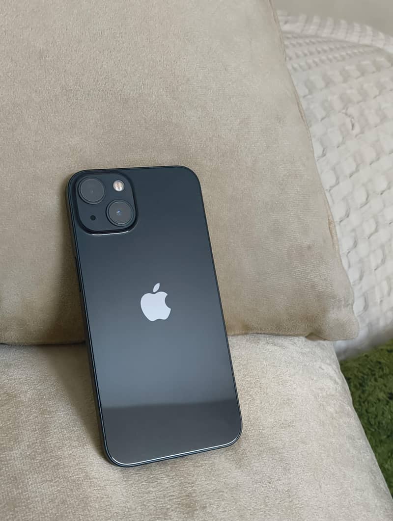 iPhone 13 14
