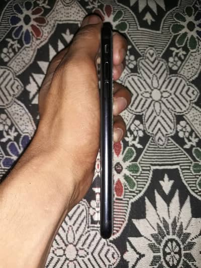 Apple iPhone SE