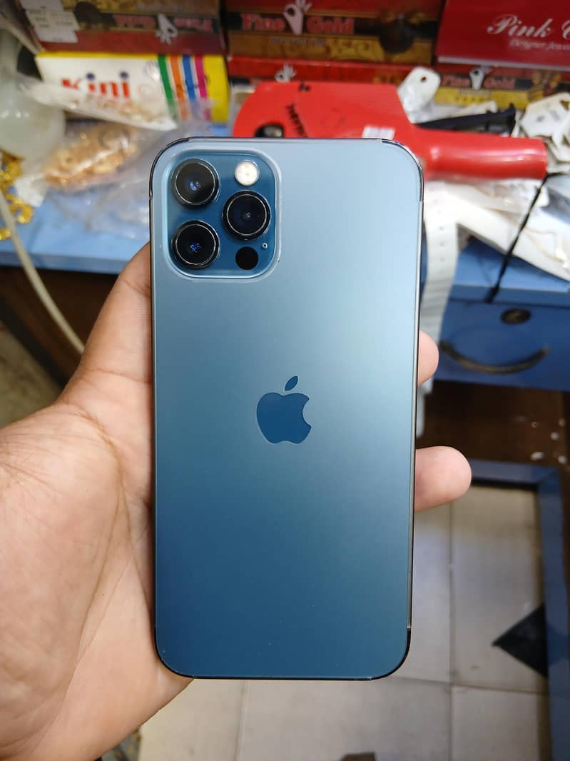 IPHONE 12 PRO 0
