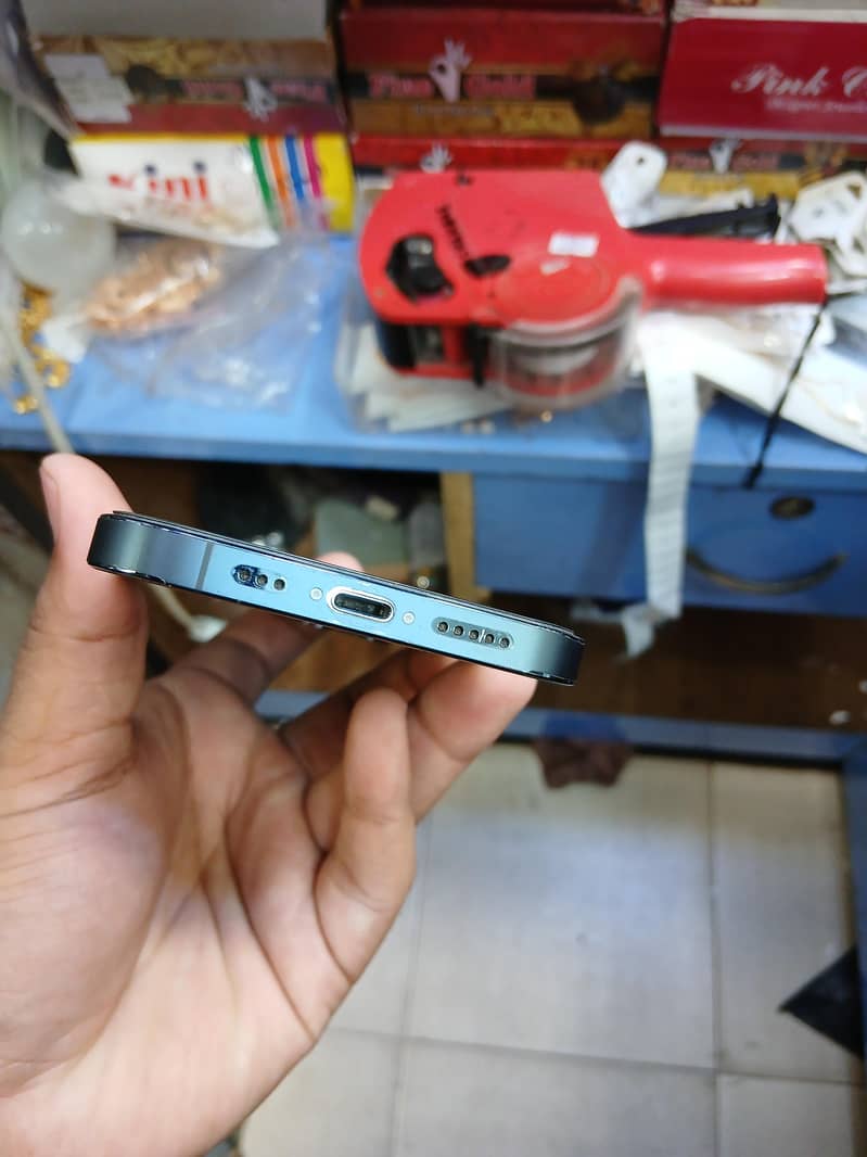 IPHONE 12 PRO 2