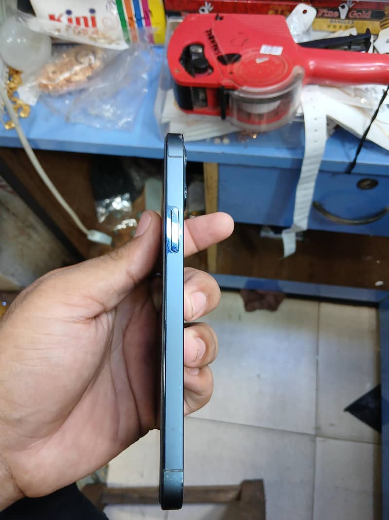 IPHONE 12 PRO 5
