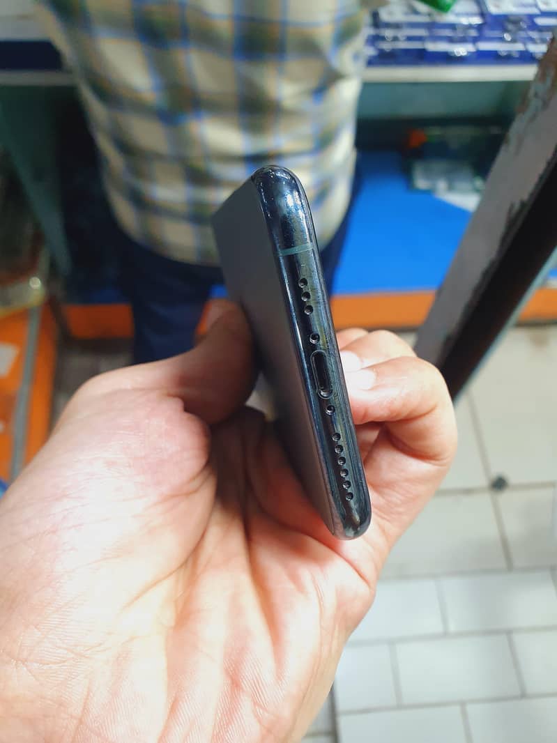 iPhone 11pro exchange possible 4