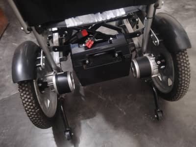 Electric wheelchair