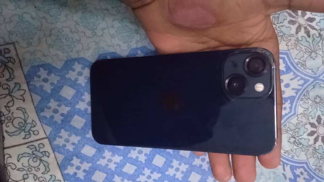 iPhone 13 5