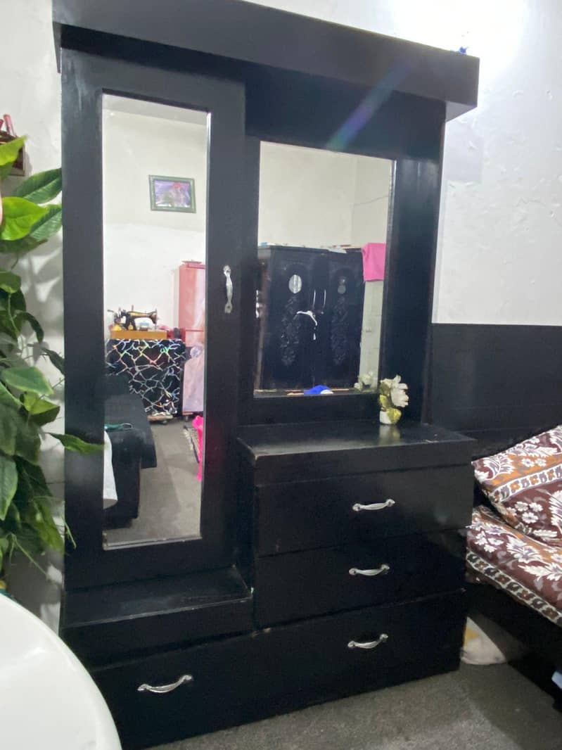 dressing tables 0