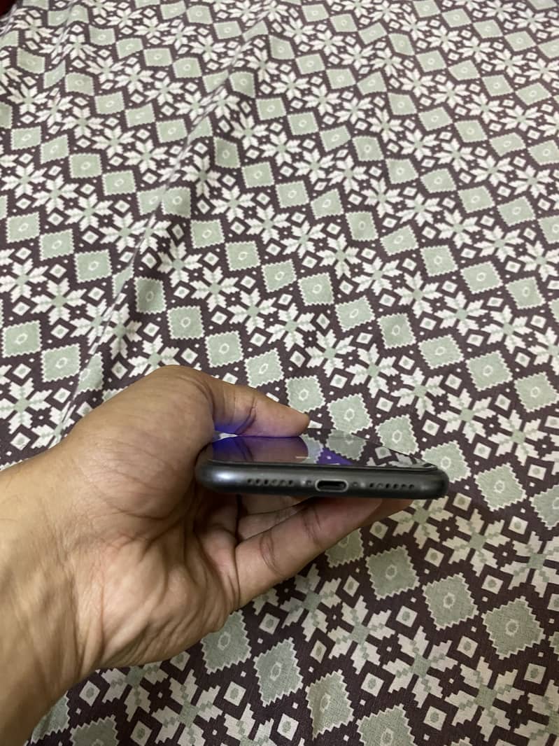 iPhone 11 1